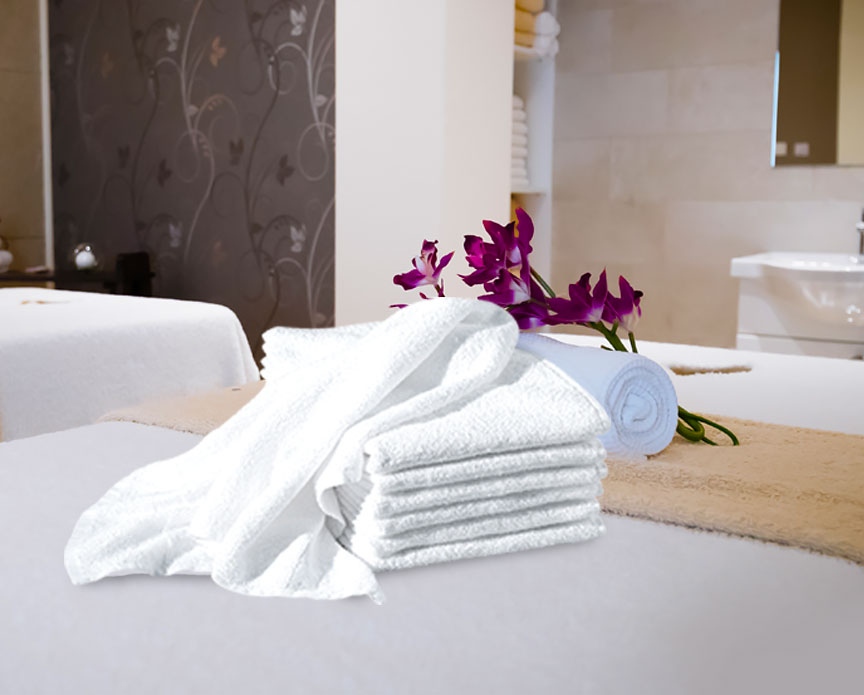 towels on bed at Spa