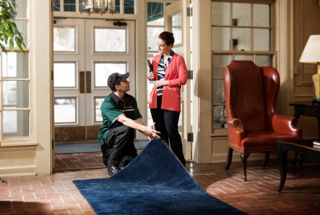 Image of floor mat in lobby